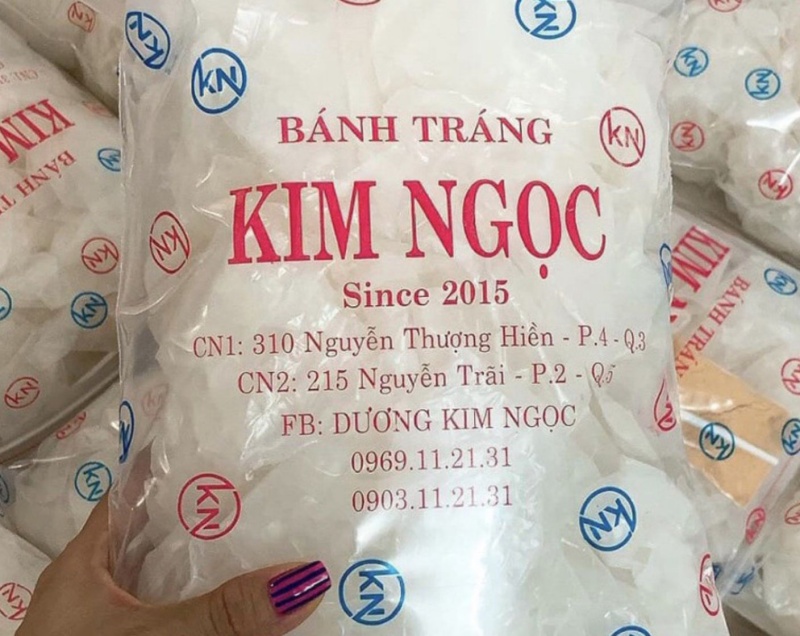 Mua bánh tráng muối nhuyễn Kim Ngọc