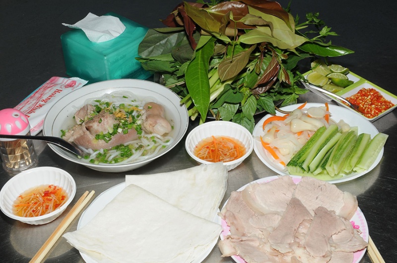 Quán bánh tráng cuốn Tây Ninh Hoàng Minh