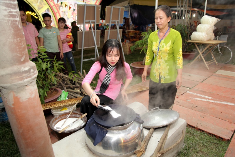 Quảng bá làng nghề bánh tráng Tây Ninh